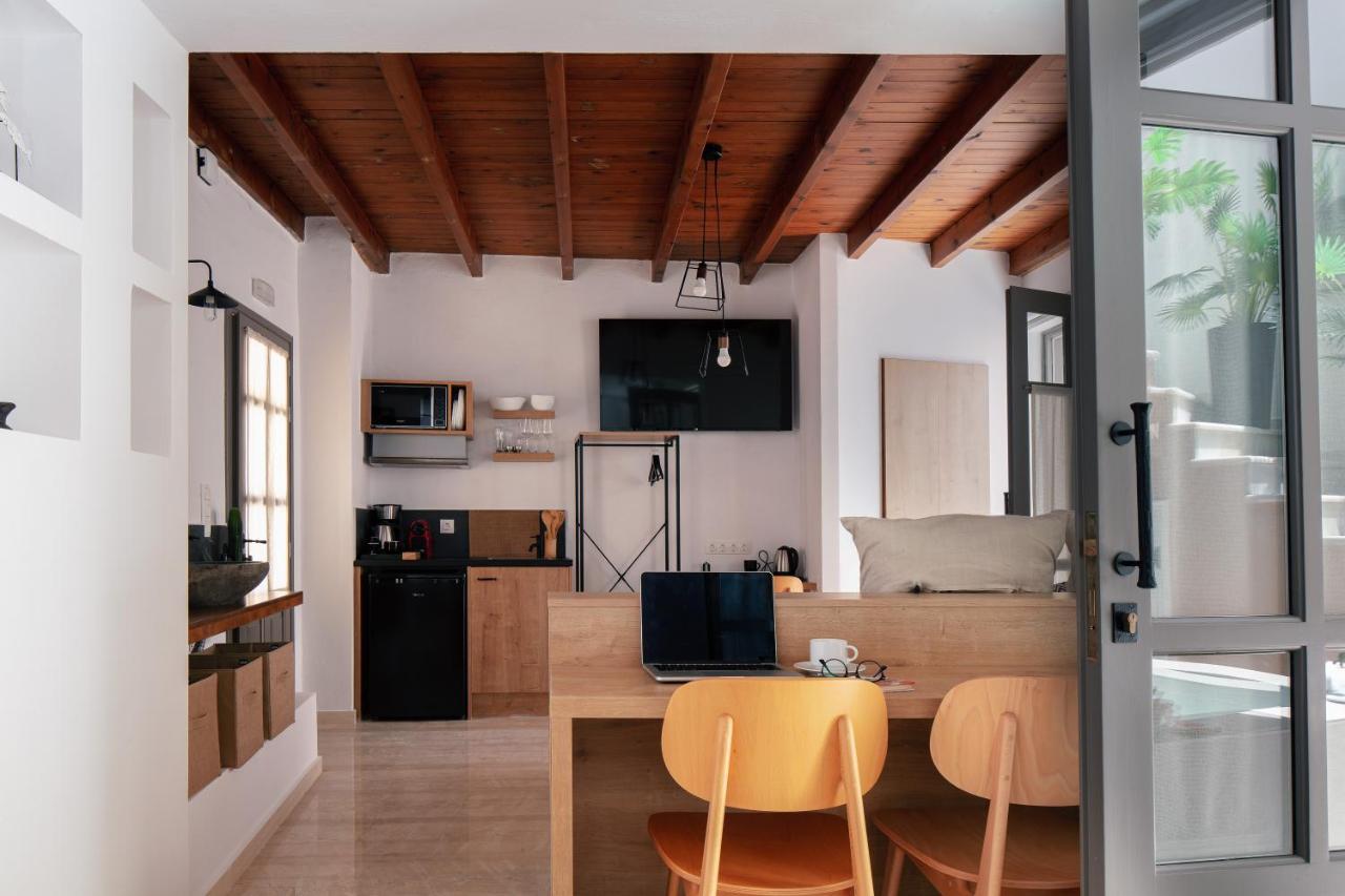 Gateway Suites Ретимно Экстерьер фото