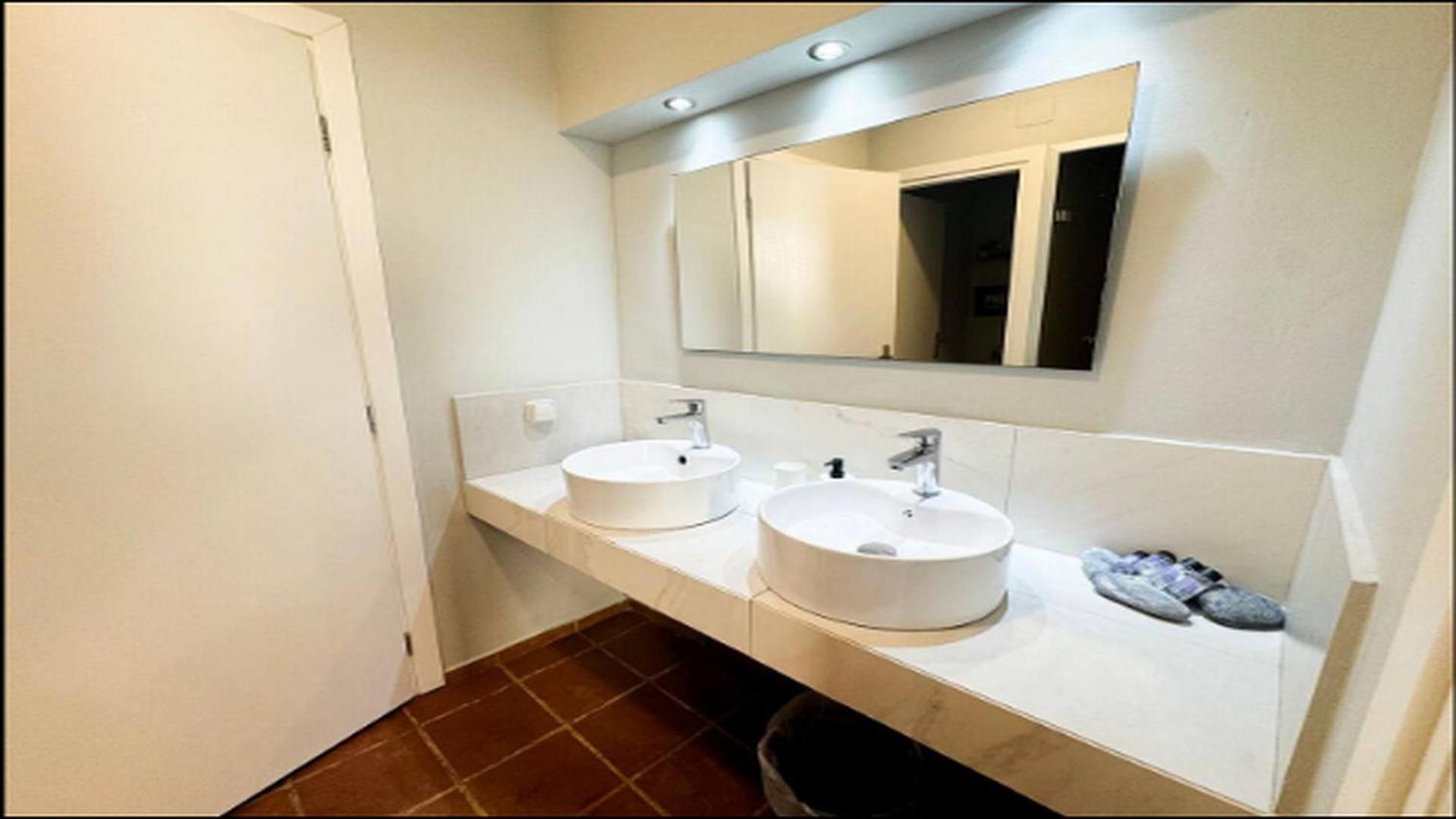 Gateway Suites Ретимно Экстерьер фото